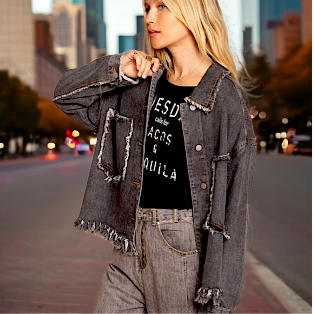 💝Boutique~⚫️POL Frayed Charcoal Denim Jacket🧥 - Picture 3 of 5